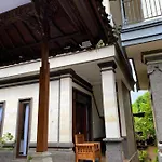 Lilir House