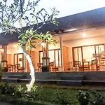 D\' Tegal House
