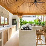 Tembaga Villa By Evdekimi - Designer Villa With Pool And Breathtaking Rice Field View - Long Stay Extras