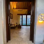 Tm - Ananda Vihar Nr 4