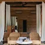 Joglo Manis Villa