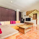 Warisan Villa By Supala
