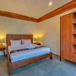15Min To Bali Zoo 2Br Private Pool Ubud/Lavilla Seven