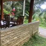Nice House, Quiet Place Overlooking Rice Fields