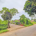 Oyo 92203 Tata Guest House
