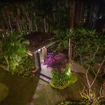 Huge Villa W/ Pool And Spectacular Rooftop Patio!