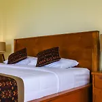 Big Stone House 2 - 6 Min Center And 500M Parq Ubud