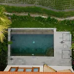 Uma Rimbun Pool Villa By Uniquecations