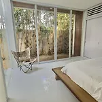 Villa Dira