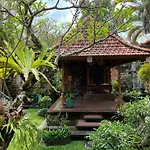 Narasoma Homestay & Retreat