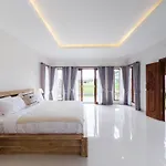 Villa Pakis