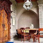 Bali Moon Guest House