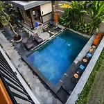 Harmony House 8: Rice Field View Room 2 Min Center