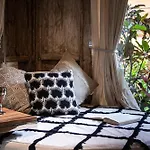 Boutique Sanctuary - Wuwei