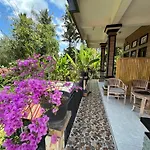 Nano Ari Homestay