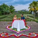 Candy Villa By Pramana Villas