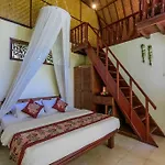 White Jepun 2Br Balinese Home Cyn