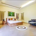 Ubud Family Villa: Classic House, Modern Standards