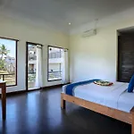 Nang Ade Villa By Pramana Villas