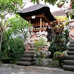 Tara House