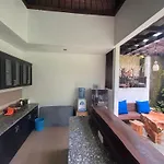 Bumbung Sari Villa