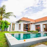 Villa Sawah Ramah