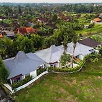 Ubud Blue Wave Villa Luxury 3 Bedroom & Private Pool