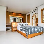 Beyond Villa 3Bdr, 2 Fl, 2 Pools, 2 Living Rooms