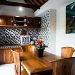 Villa Krisna - Ubud Identity And Modern City Style