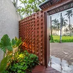 Casa Azul: Luxurious Tranquility