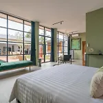 Rouge - Loft Emylia