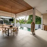 Rouge - Loft Emylia