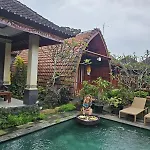 Teba Junjungan Cottages