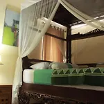 Aya House