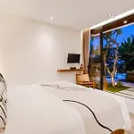 Madaharsa 4 Bedroom Private Pool Villa Zn203