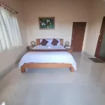 Evan House Homestay With Kitchens And Private Balconies