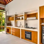 Bharani 5 Bedroom Private Pool Villa Zn208