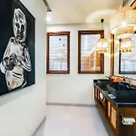 Villa New Batavia - Modern Luxury & Cultural Fusion