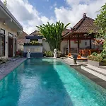Sang Ayu Entire 2 Bedr Villa -- Huge Pool -- 5 Min Central Ubud