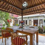 Sang Ayu Entire 2 Bedr Villa -- Huge Pool -- 5 Min Central Ubud