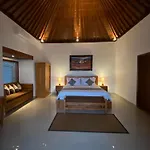 Kaki Uma Villa