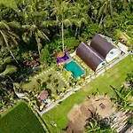Lumbung Sari Wooden Villa