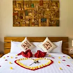 Nandanaa 1 Bedroom Villa With Garden View Zn246