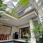 Puspa Bali