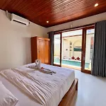 Kelapa Villas