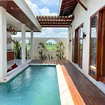 Kelapa Villas