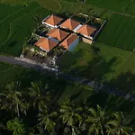 Kaki Uma Villa