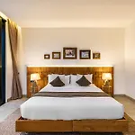 Villa Maluro By Balisuperhost