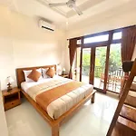 Naeera Guest House