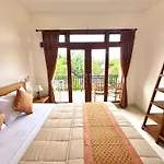 Naeera Guest House